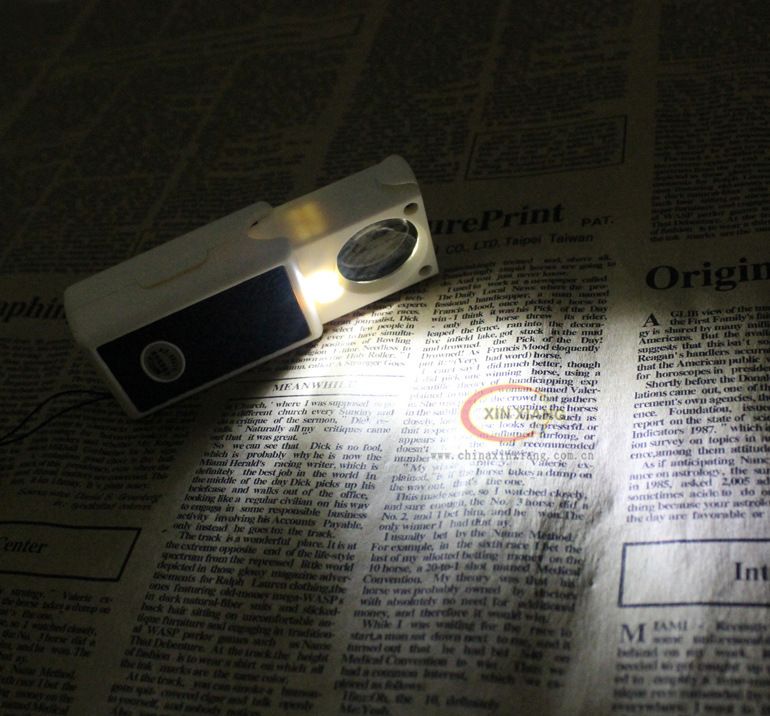 Lighted LED Pop-Up Magnifying Glass freeshipping - Travell To